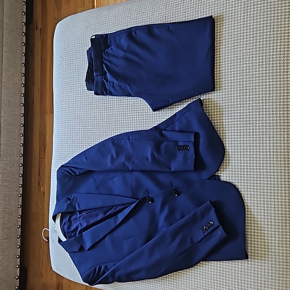 Mens Express suit. Great condition,  worn only 2x for an event.